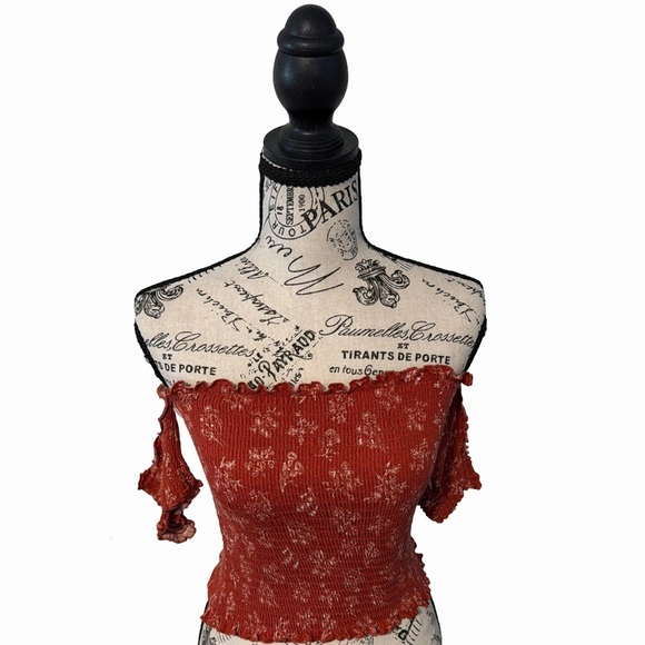 sparrow Tops - Sparrow Red Floral Crop Top